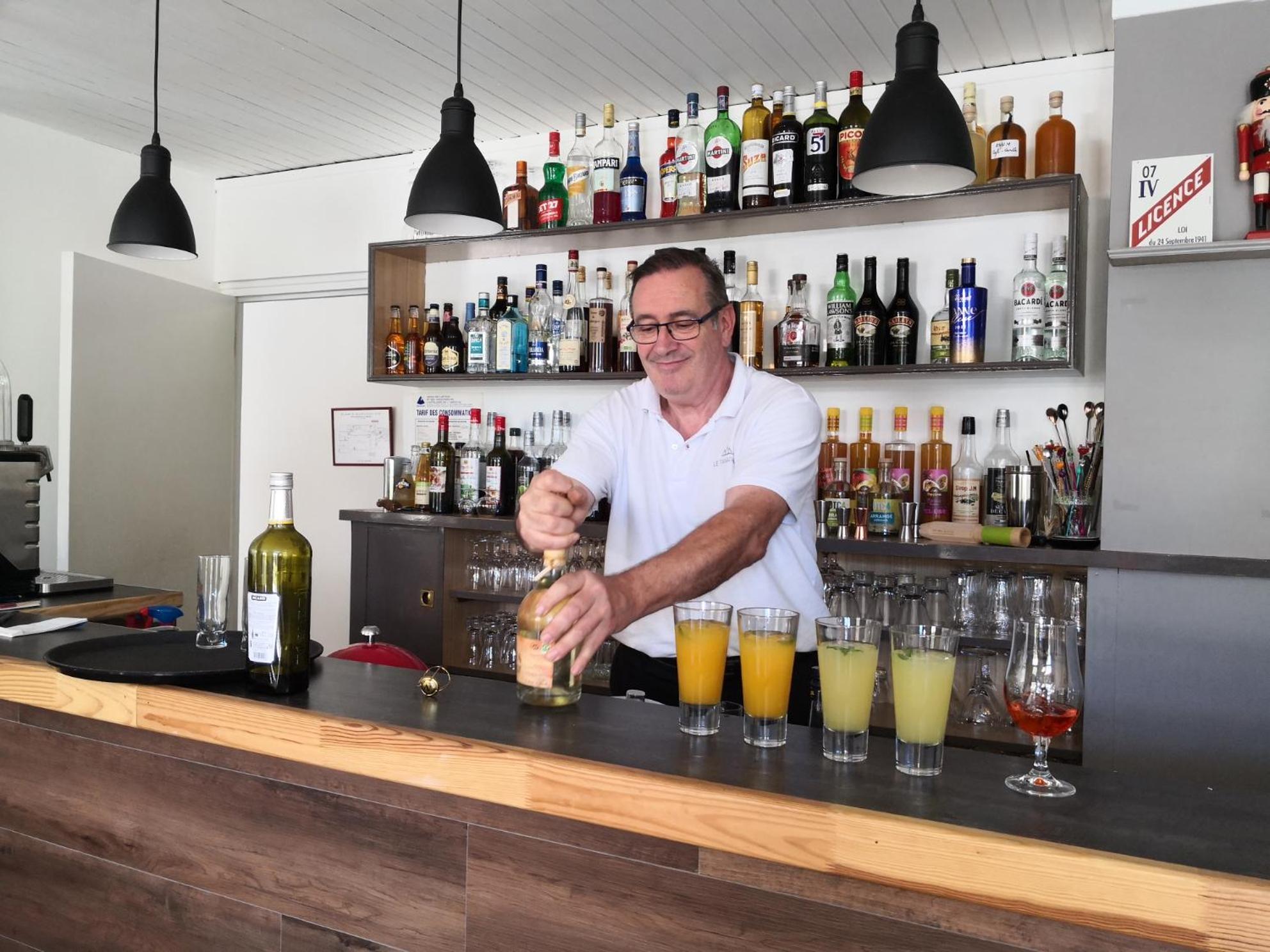 Logis Hotel-Restaurant Le Tanargue Valgorge Εξωτερικό φωτογραφία